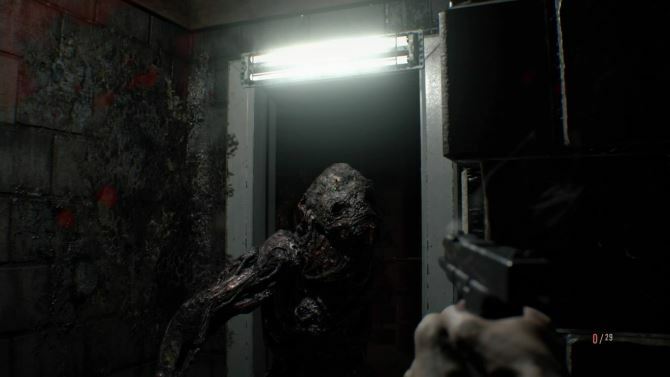 Ali se Resident Evil 7 splača igrati? Resident Evil 7 Oblikovano bitje