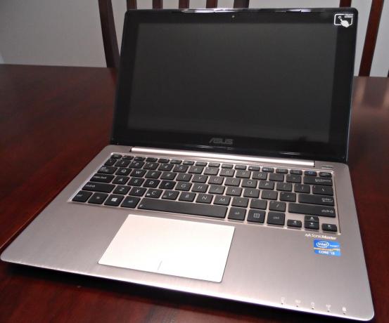 vivobook x202e pregled