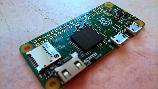 Najboljši Raspberry Pi kompleti za vaš prvi projekt muo diy raspizero top