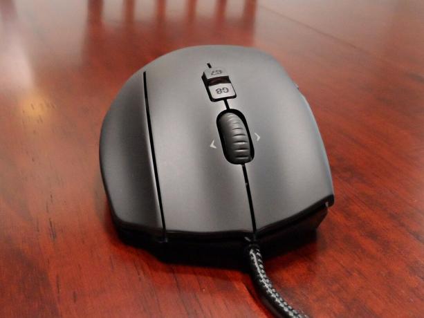 razer naga logitech g600 miška pregled