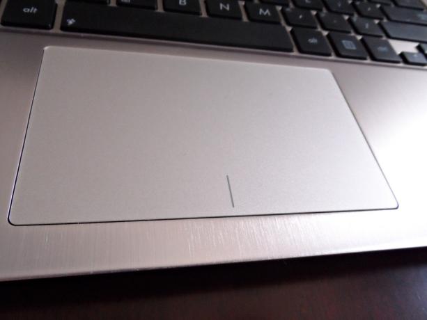 pregled za asus vivobook x202e