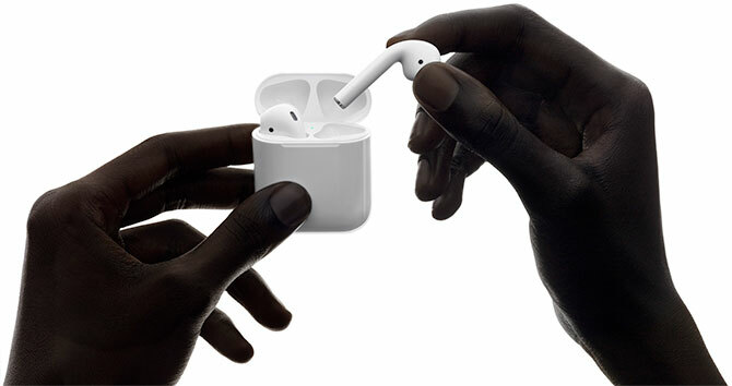 Apple AirPods Photo