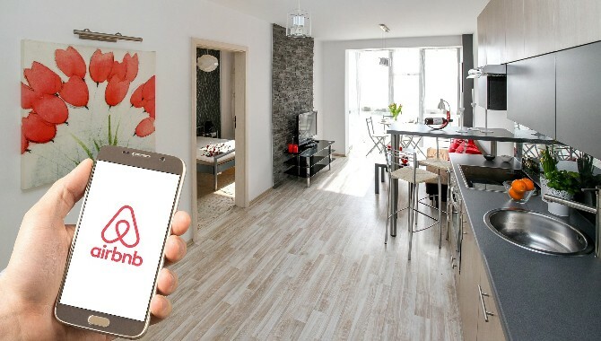 Airbnb vs. VRBO vs. Domači vs. Hotel: Kaj je za vas boljše? airbnb 3399753 1920