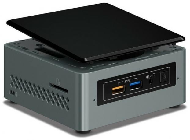 Intel NUC6CAYH je poceni mini PC z veliko prostora za shranjevanje