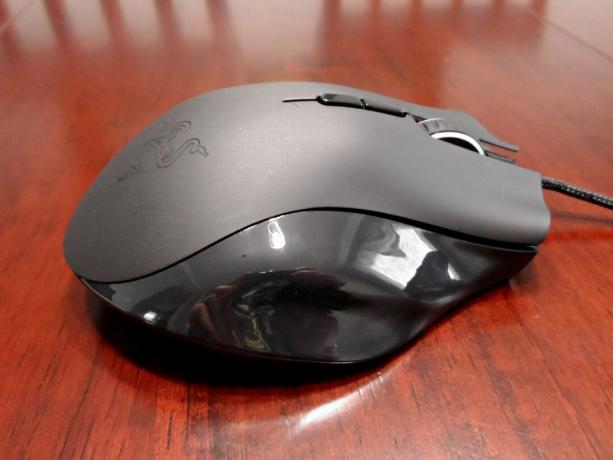 razer naga logitech g600 miška pregled